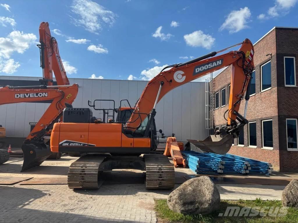 Doosan DX225LC-7 Excavatoare pe șenile
