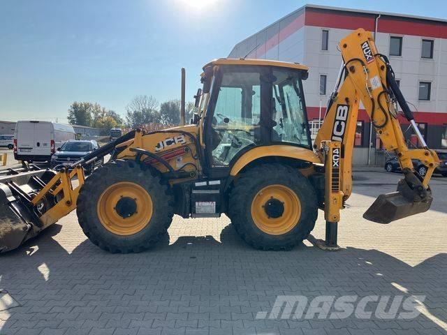 JCB 4 CX Pro Buldoexcavatoare
