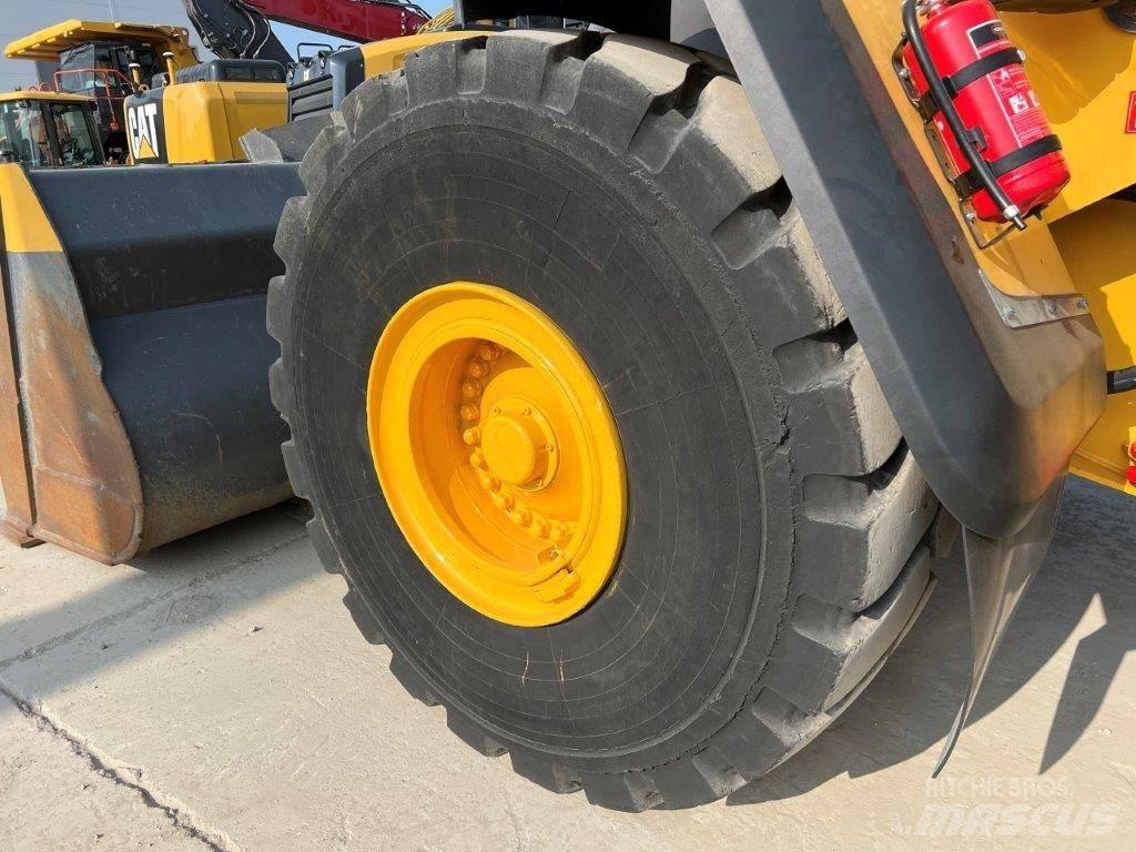 Volvo L180H Incarcator pe pneuri