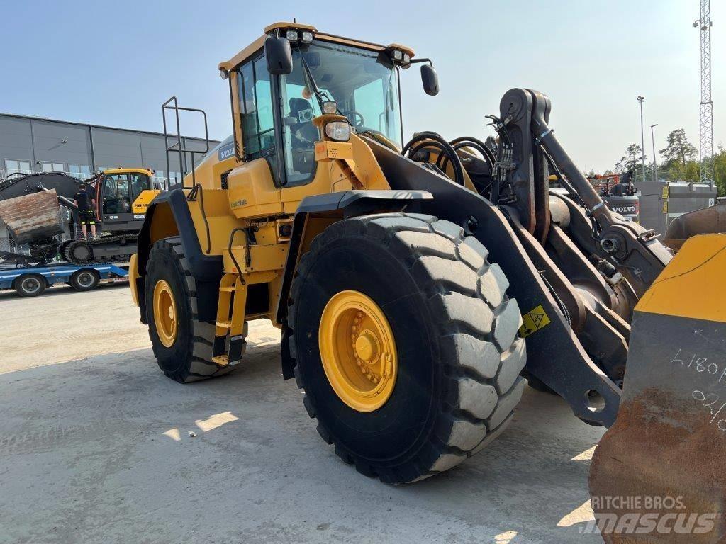 Volvo L180H Incarcator pe pneuri