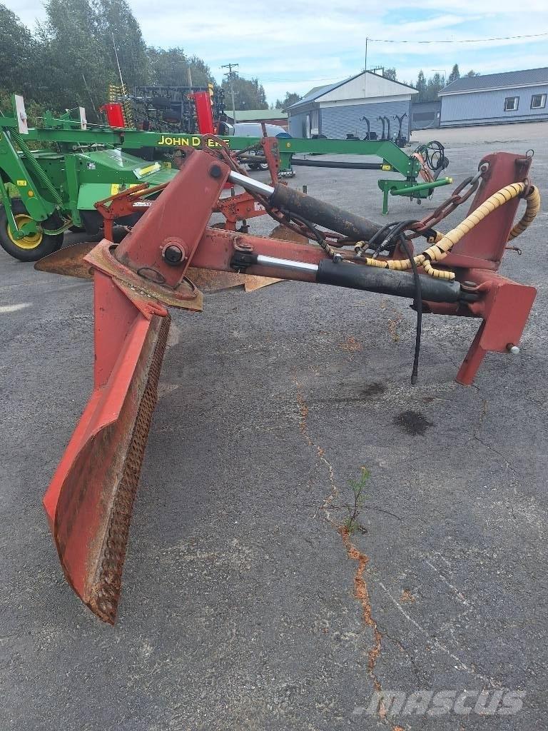 Vama 300 Buldozer