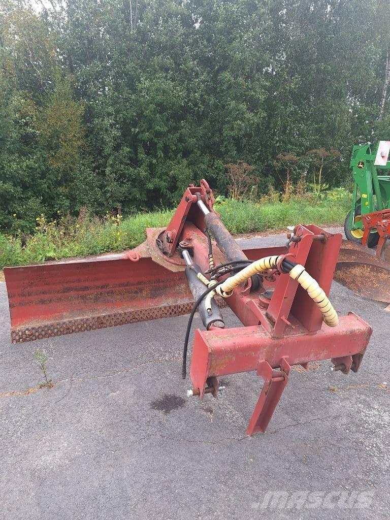 Vama 300 Buldozer