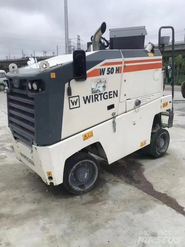 Wirtgen W55HR  ,   W50H Utilaje asfalt cu freze reci