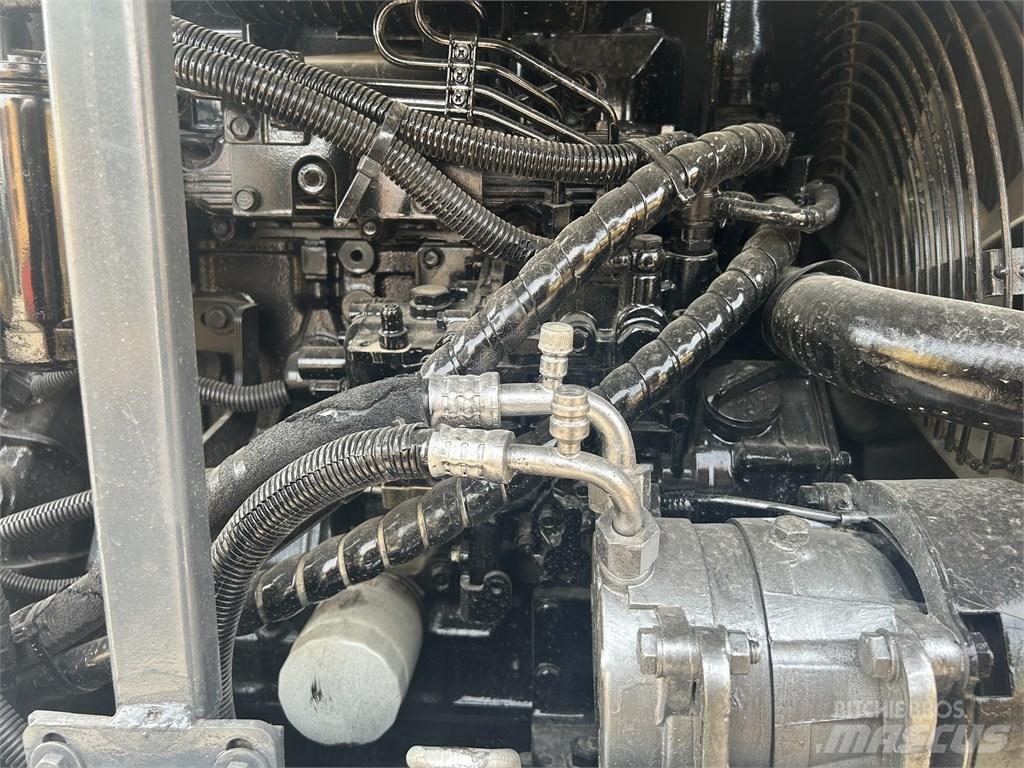 Sunward 70 Excavatoare pe șenile
