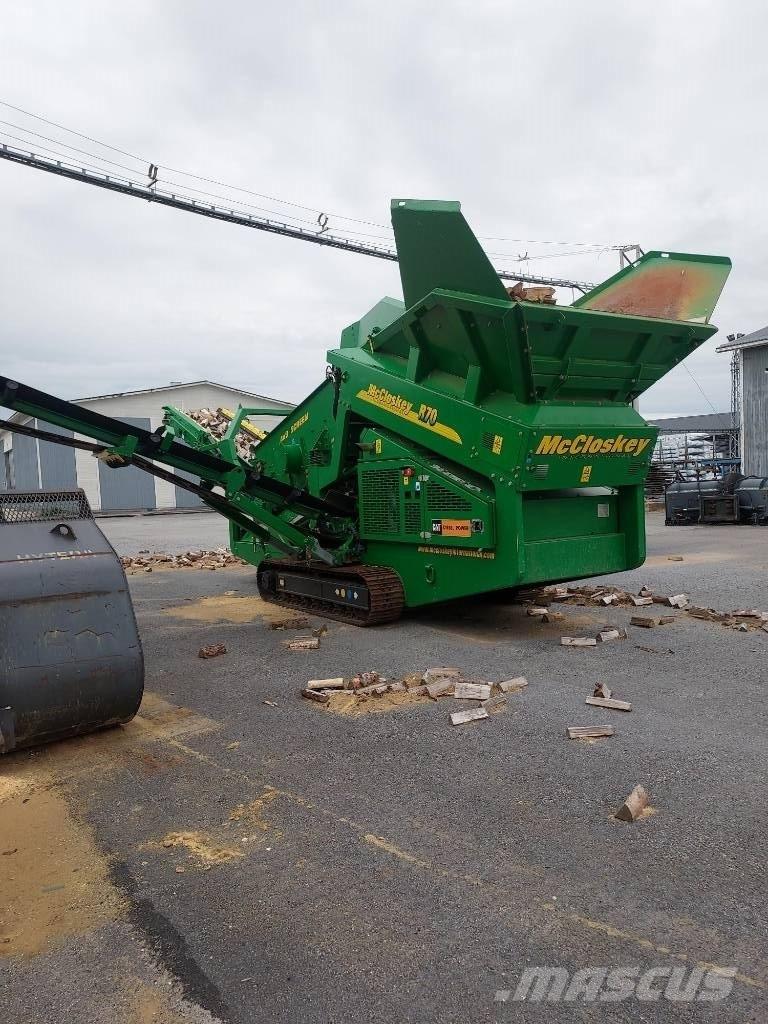 McCloskey R 70 Cernuitoare