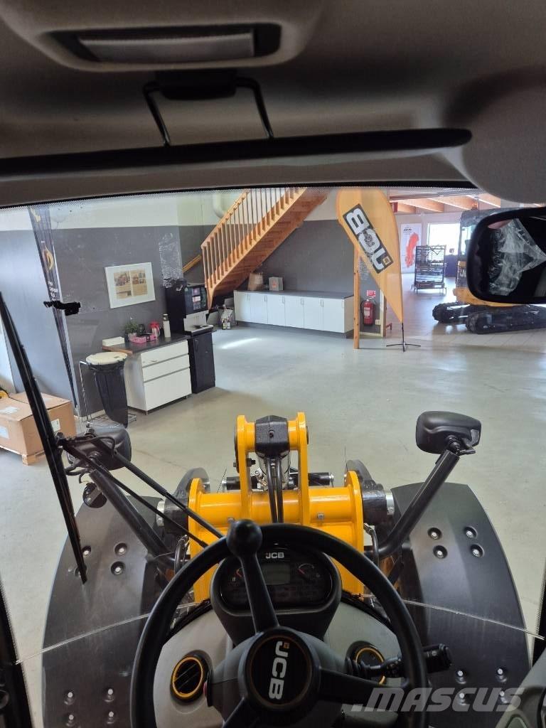 JCB 409 Incarcator pe pneuri