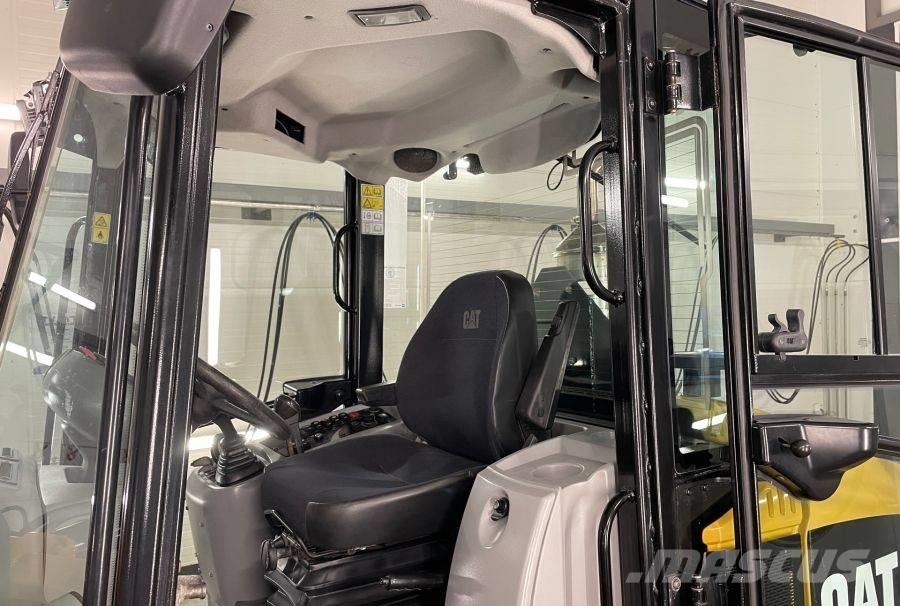 CAT 906 H 2 Incarcator pe pneuri