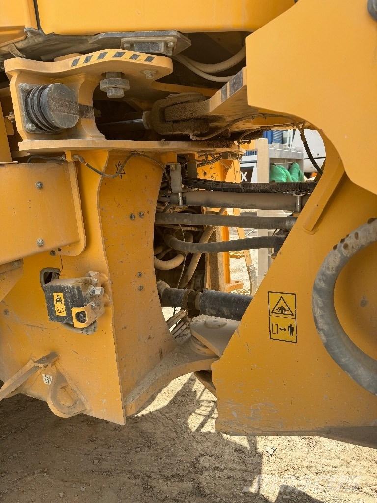 Volvo 150H Incarcator pe pneuri