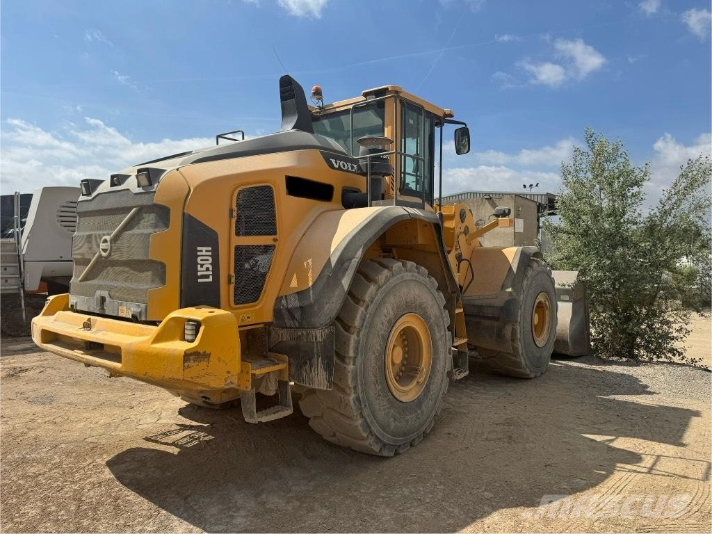 Volvo 150H Incarcator pe pneuri