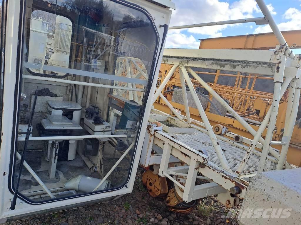 Liebherr 71 EC Macarale turn