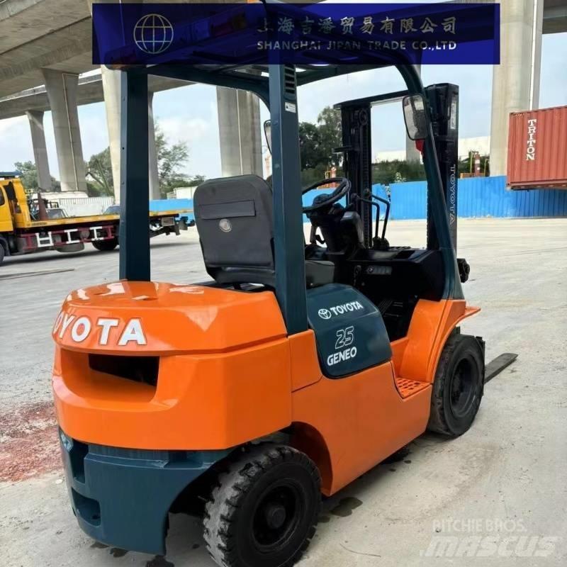 Toyota 25 Stivuitor diesel