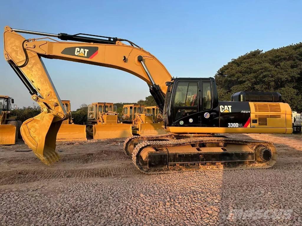 CAT 330 D L Excavatoare pe șenile
