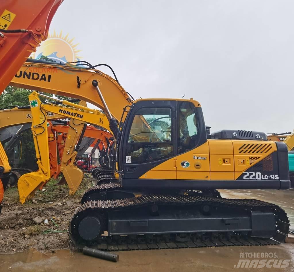 Hyundai R220LC-9S Excavatoare cu roti