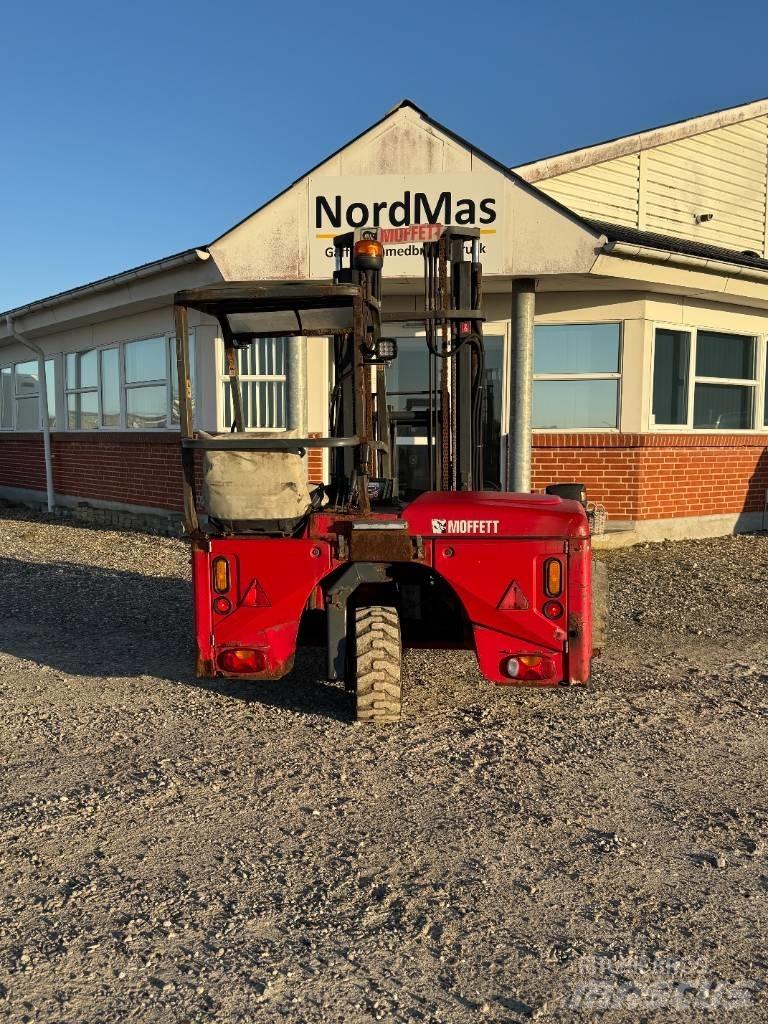 Moffett M4 25.3 Stivuitor diesel