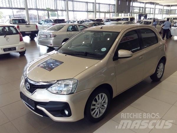 Toyota eitos Masini