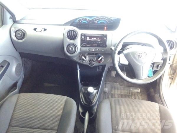 Toyota eitos Masini