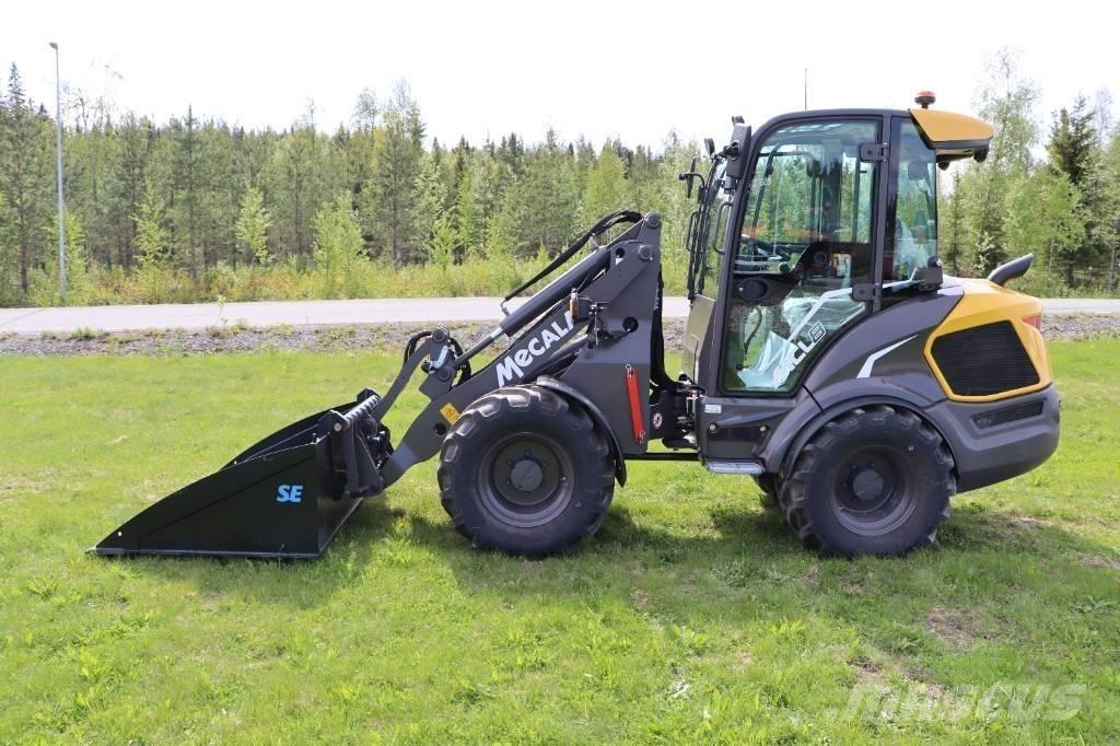 Mecalac MCL8 Incarcator pe pneuri