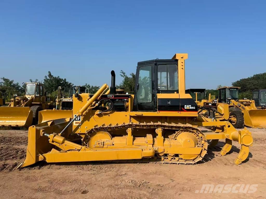 CAT D6G Buldozere pe senile