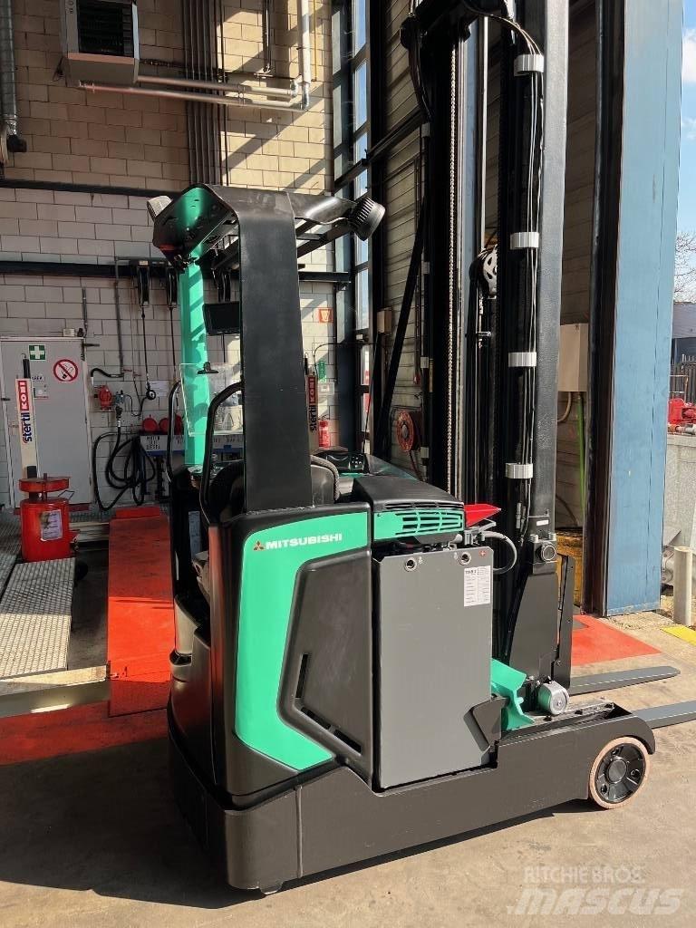 Mitsubishi RB16N2H Stivuitor cu catarg retractabil