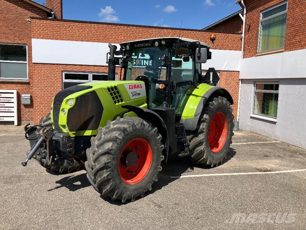 CLAAS Arion 640 CIS+ Tractoare