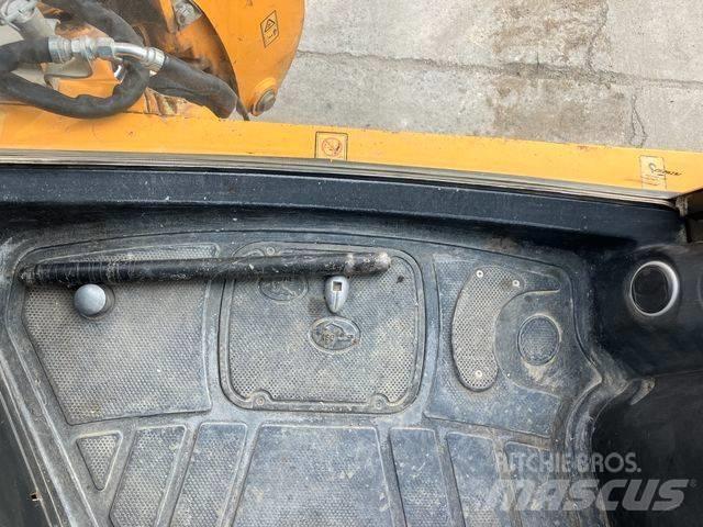 JCB 4CX AEC Buldoexcavatoare