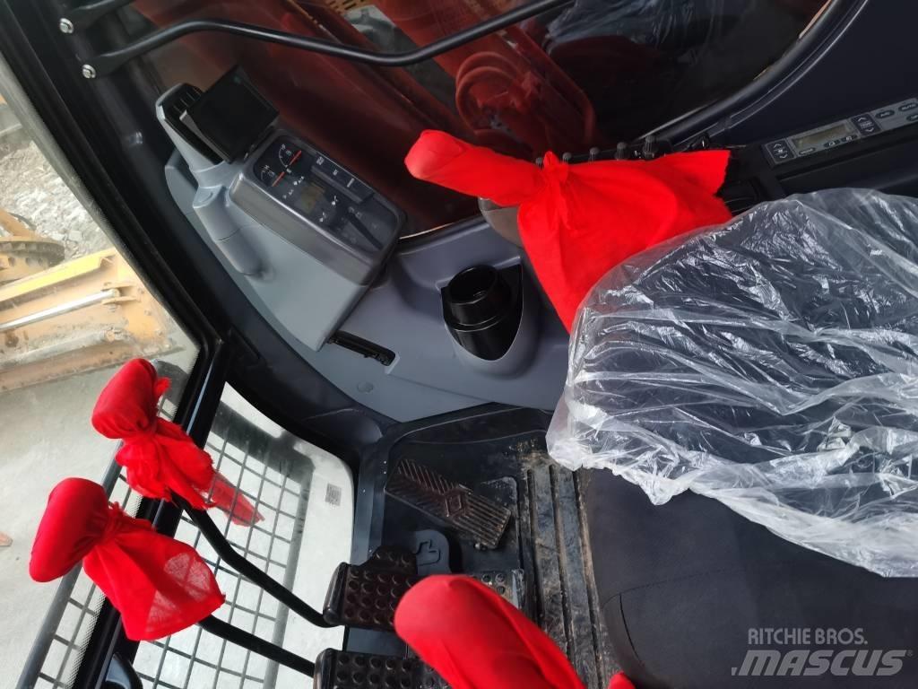 Hitachi ZX 200 Excavatoare pe șenile
