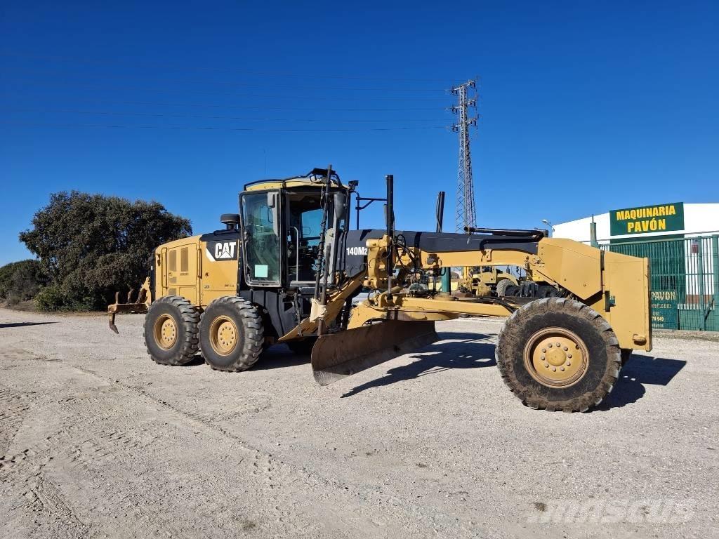 CAT 140 M 2 Gredere