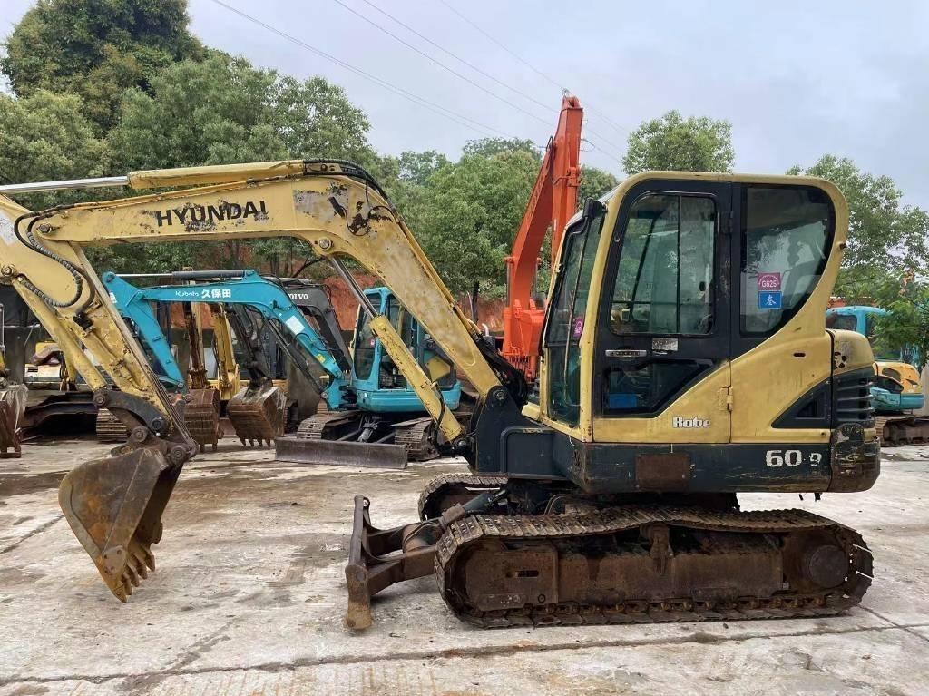 Hyundai R60-9 Excavatoare pe șenile
