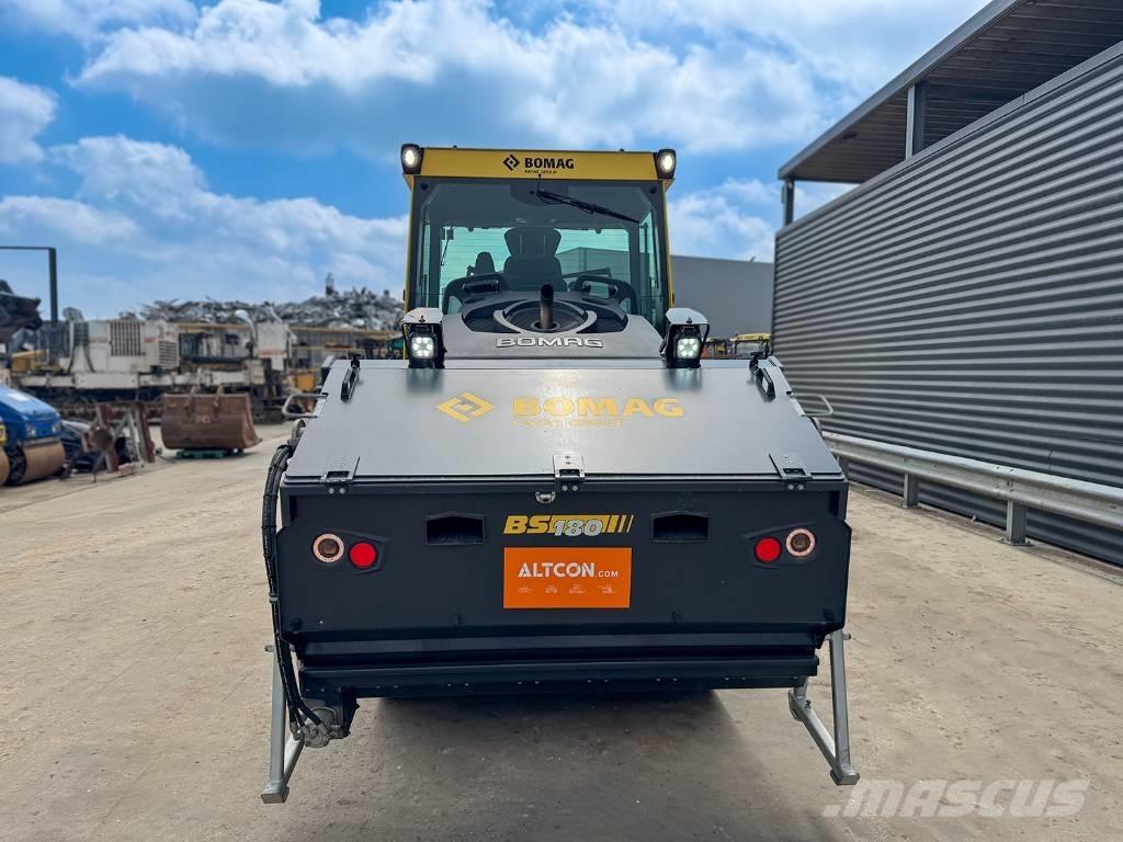 Bomag BW 174 AP-4V Cilindri compactori dubli