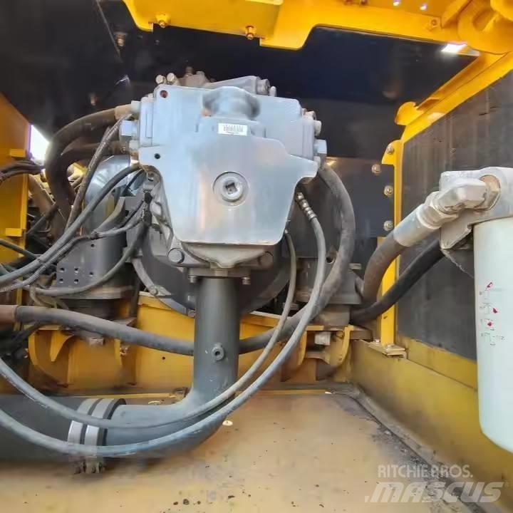 Komatsu PC360 Excavatoare pe șenile
