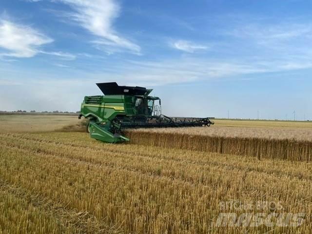 John Deere X9-1100 Combine de secerat