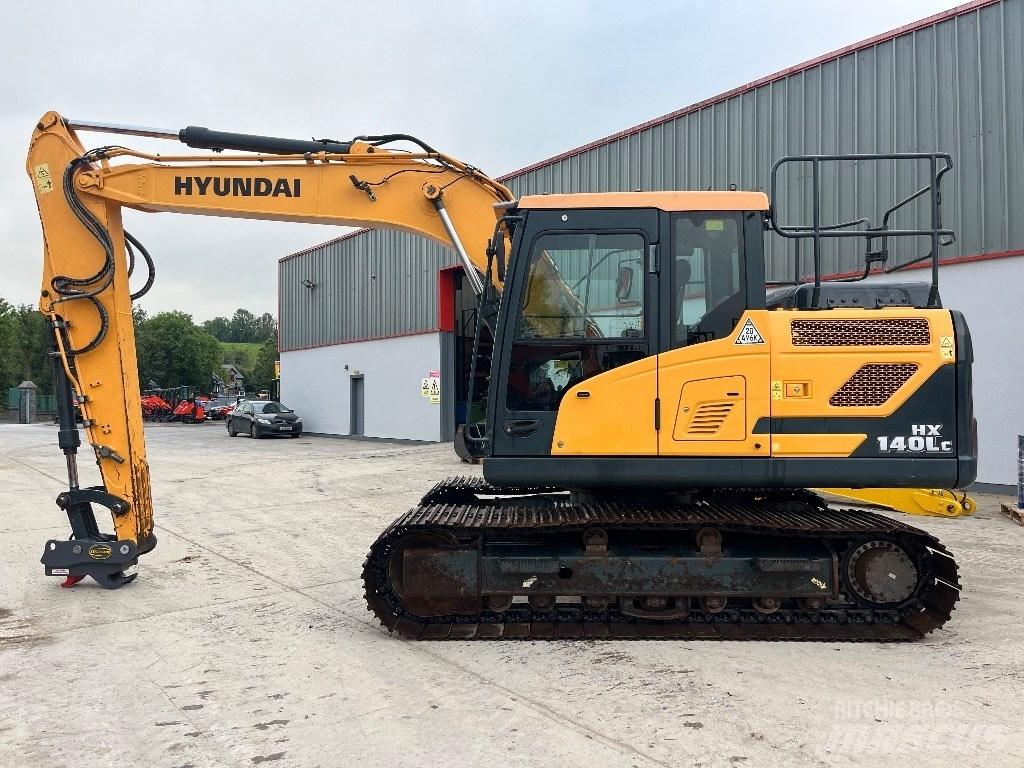 Hyundai HX140LC Excavatoare pe șenile
