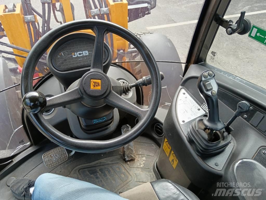 JCB 406 Incarcator pe pneuri