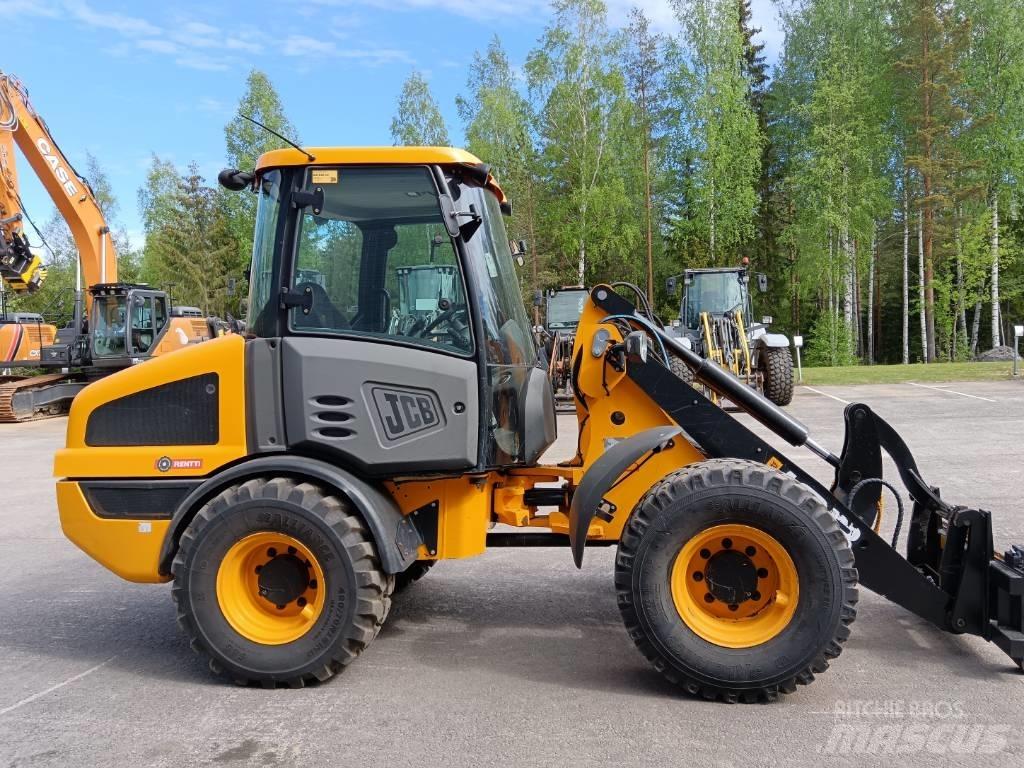 JCB 406 Incarcator pe pneuri