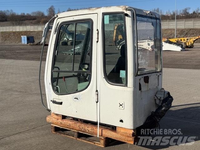 Liebherr A 924 C CAB Cabine si interior