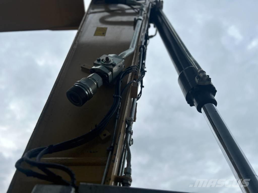 CAT M318F Excavatoare cu roti