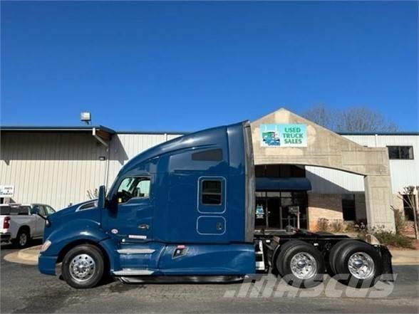 Kenworth T680 Autotractoare