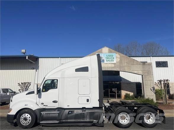 Kenworth T680 Autotractoare