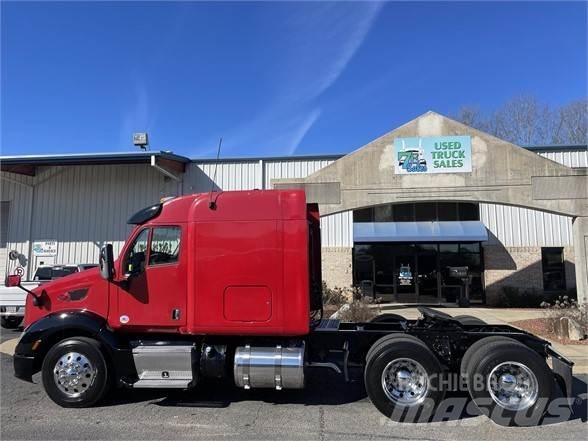 Peterbilt 587 Autotractoare