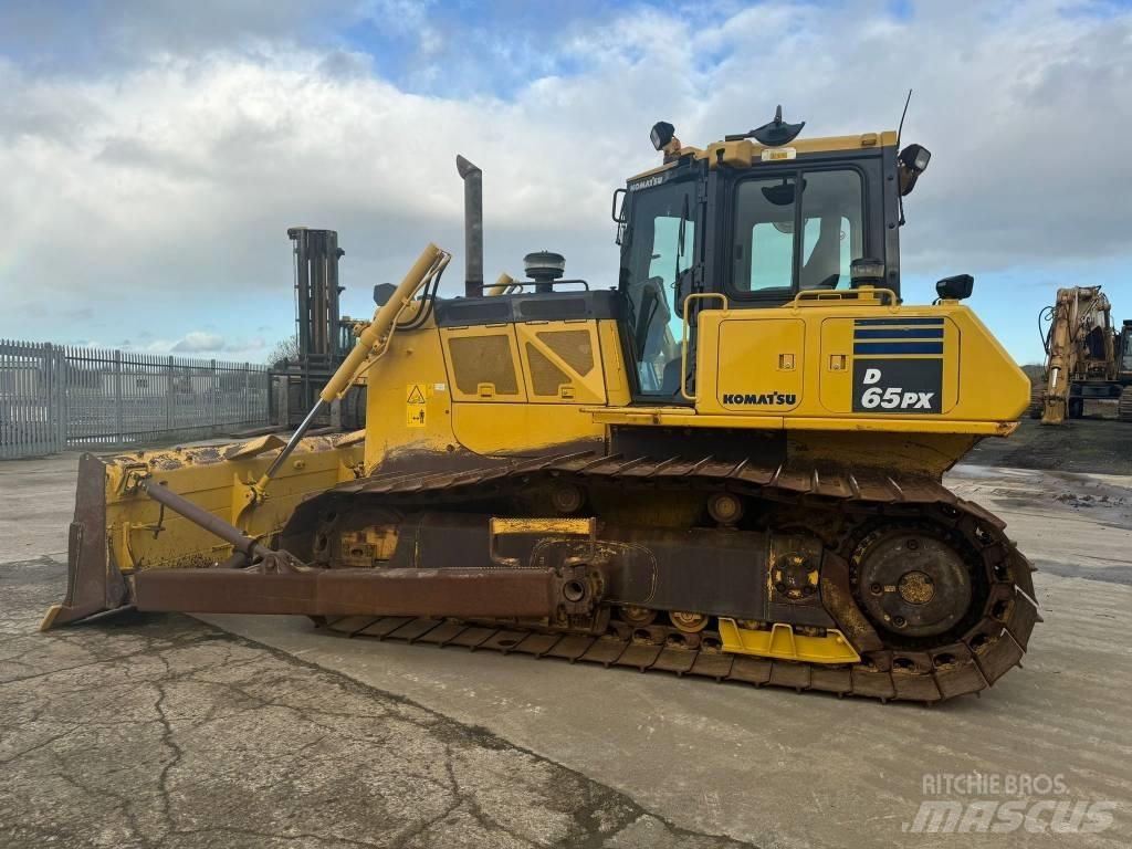 Komatsu D 65 PX-18 Buldozere pe senile
