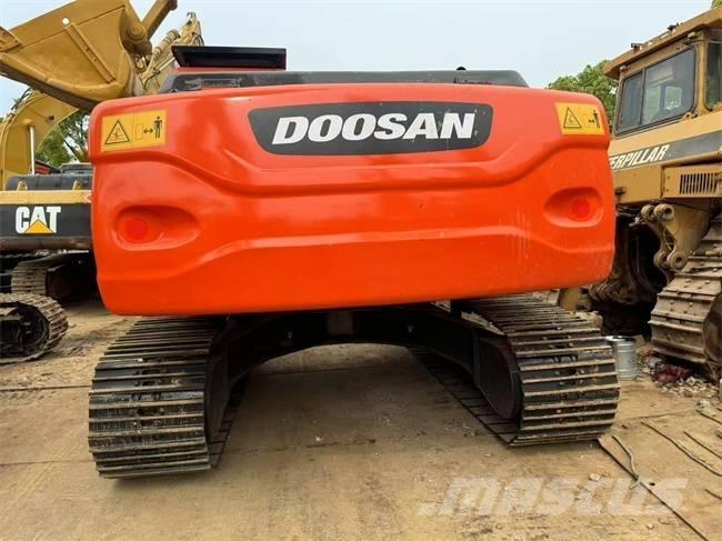 Doosan DX 225 LCA Excavatoare pe șenile
