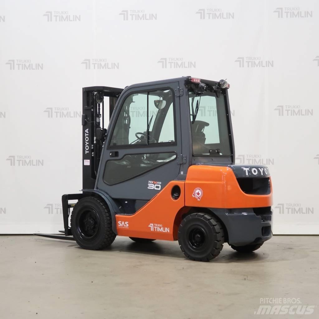 Toyota 02-8FDF30 Stivuitor diesel