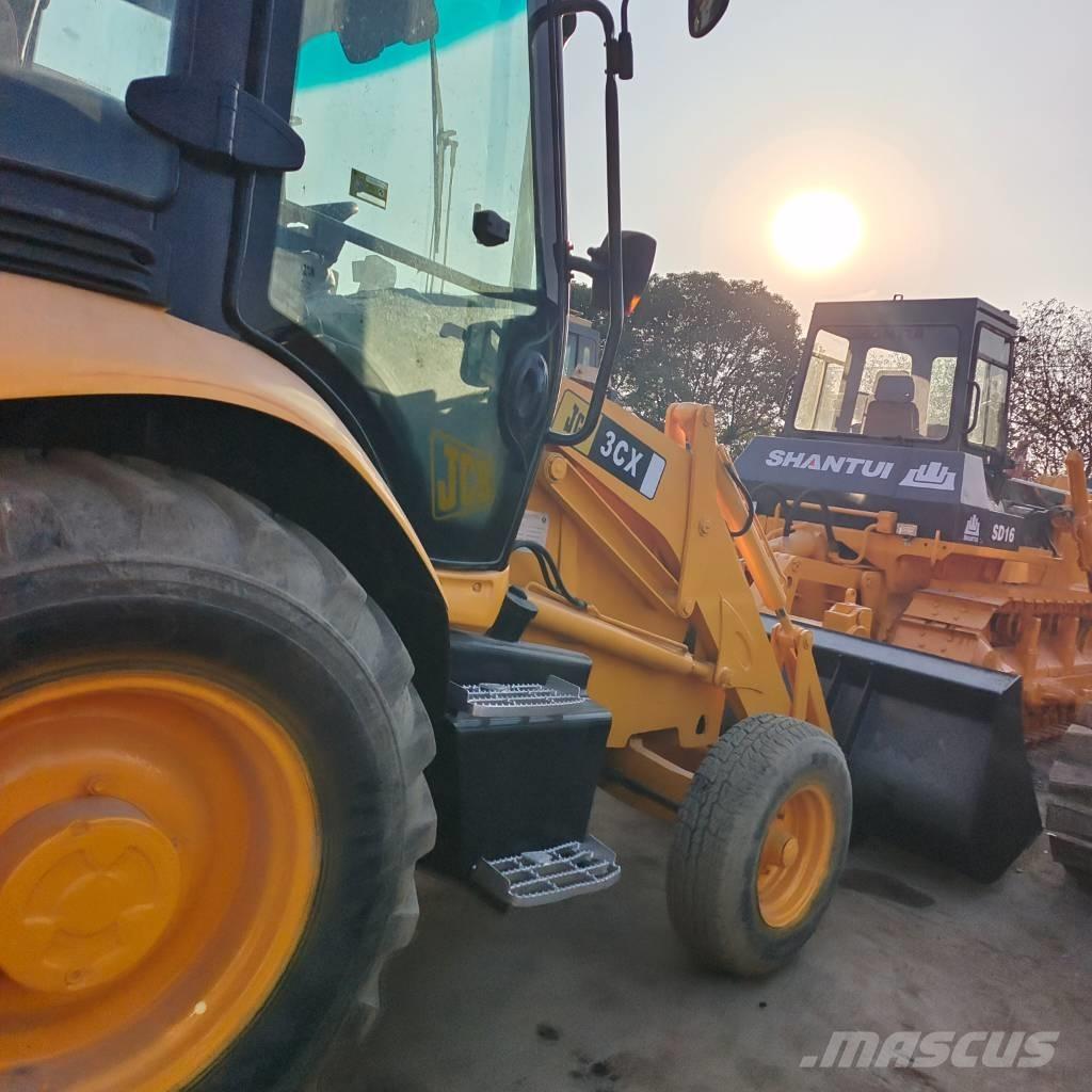 JCB 3 CX Buldoexcavatoare
