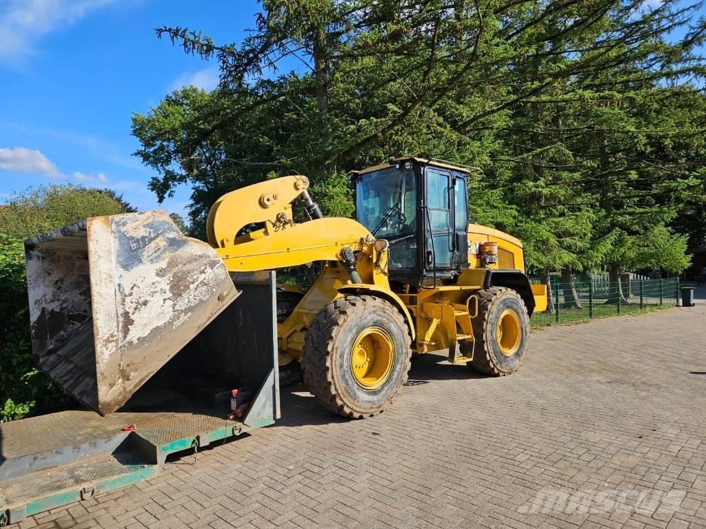 CAT 930 M Incarcator pe pneuri