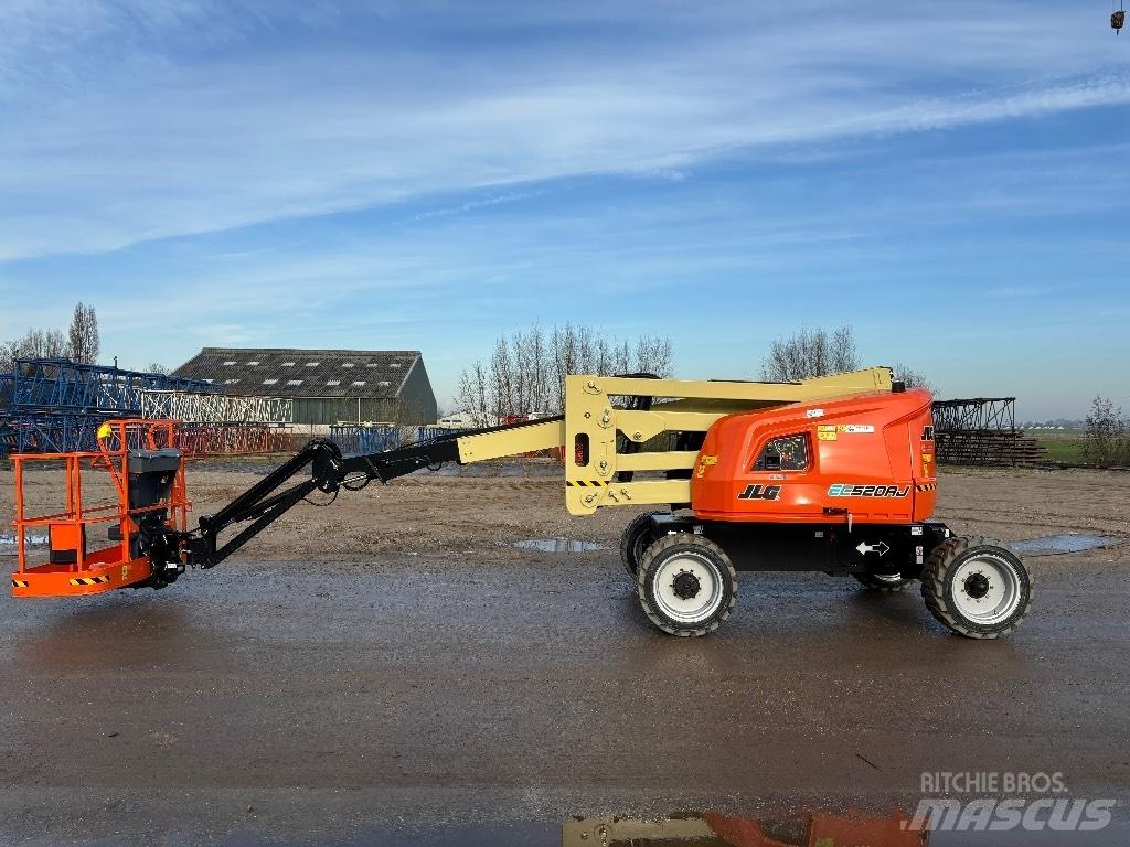 JLG EC 520 AJ Nacele cu brat articulat