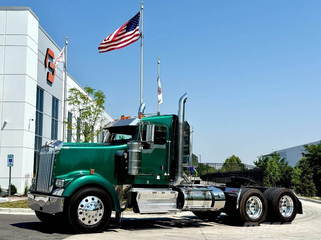 Kenworth W 900 Autotractoare