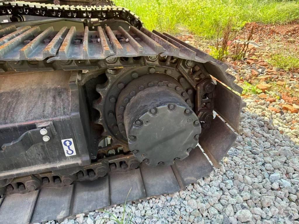 Hitachi ZX 210 Excavatoare pe șenile
