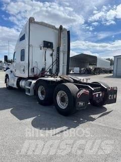 Kenworth T680 Autotractoare