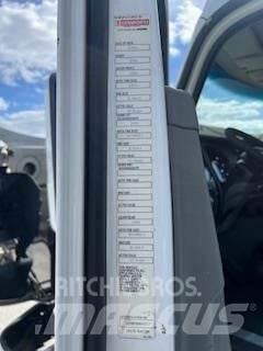 Kenworth T680 Autotractoare