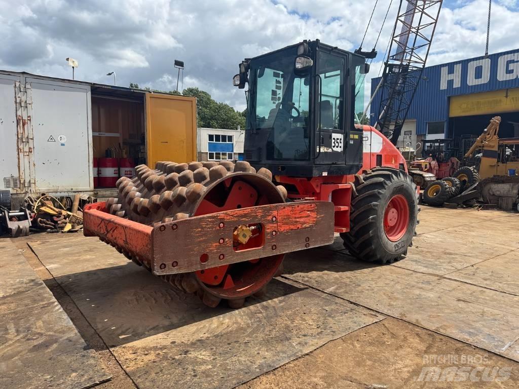 CAT CP 533 E Compactoare monocilindrice